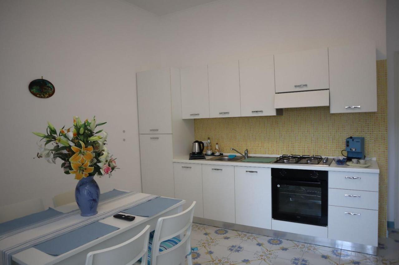 Mary'S Apartment Maiori Bagian luar foto