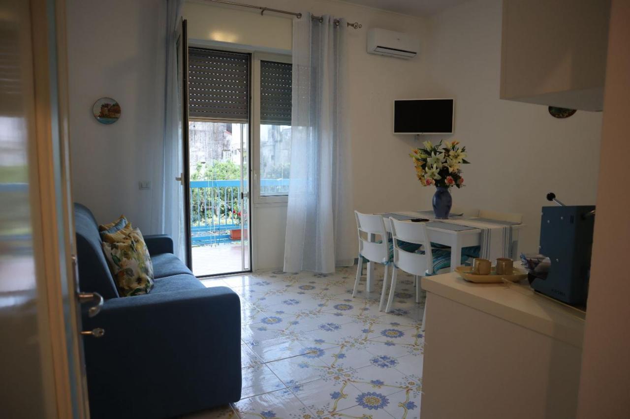 Mary'S Apartment Maiori Bagian luar foto